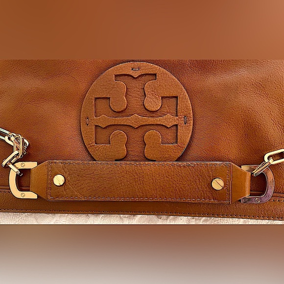 Tory Burch Suki Reva Clutch in Toffee Brown Leather, Excellent, Almost New! - Picture 6 of 11